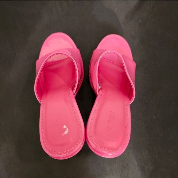 BRAND NEW FOREVER OPEN-TOE PLATFORM BLOCK-HEEL SANDAL - Picture 5 of 16